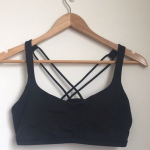 Lulu lemon Free to Be bra size 8